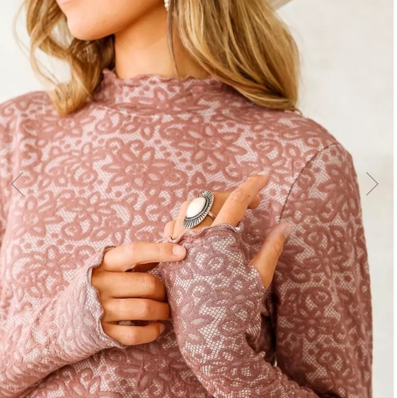 BKE Willow & Root Floral Jacquard Mock Neck Top - Picture 3 of 9